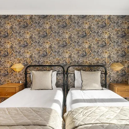 Whome Surfer's Paradise Retreat: Digital Nomads & Remote Workers *